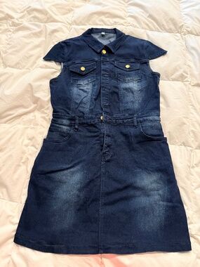 Denim on denim is in!